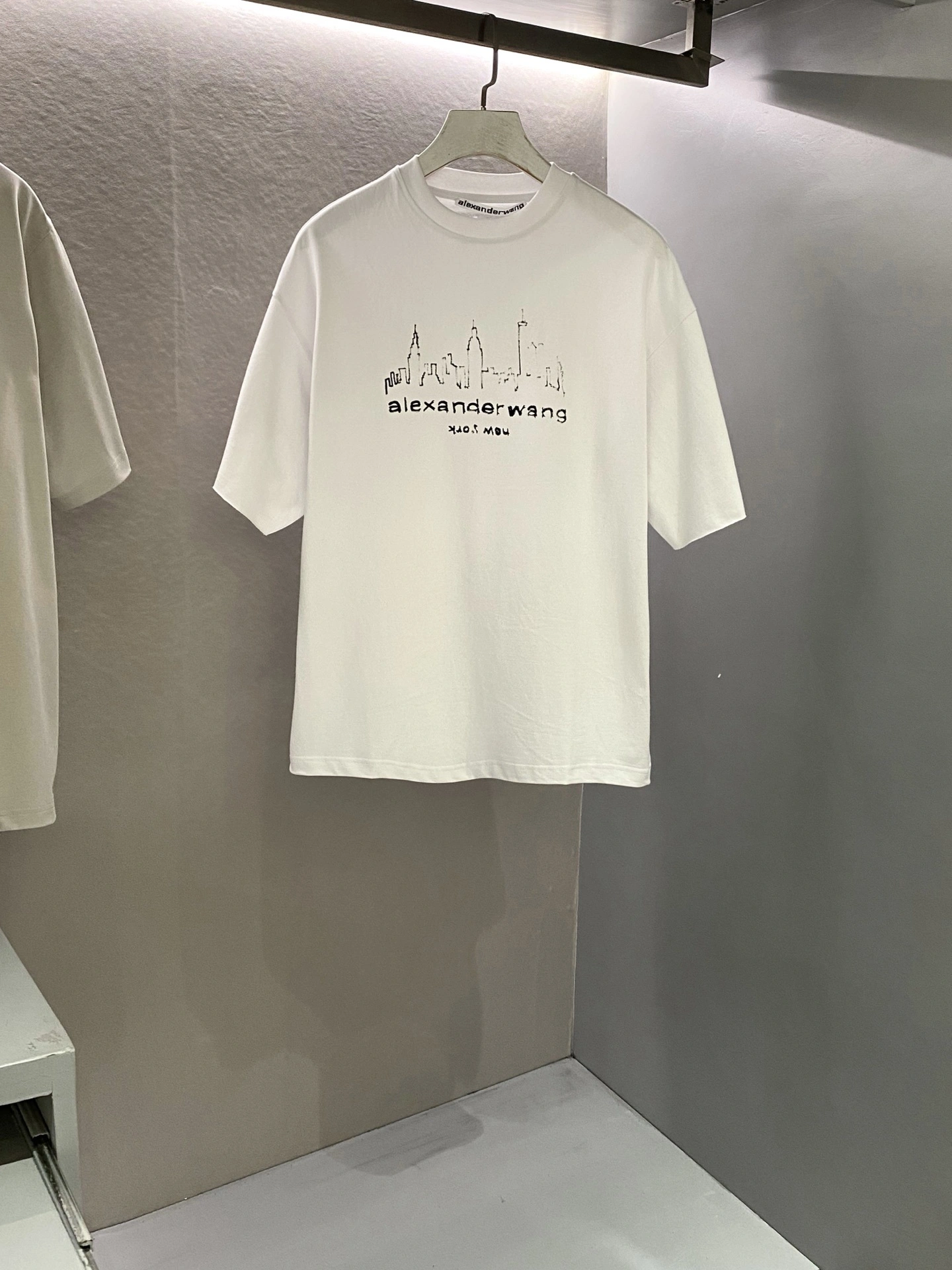 wg.luxury- W196 Logo oversized item:E-F361G1022